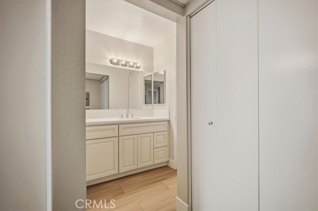 Detail Gallery Image 34 of 46 For 3310 Raintree, Culver City,  CA 90230 - 2 Beds | 2 Baths