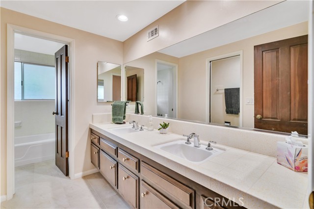 1620 Granvia Altamira, Palos Verdes Estates CA: https://media.crmls.org/medias/804fb0d0-57e5-48d7-bd65-cb5fd3f40047.jpg