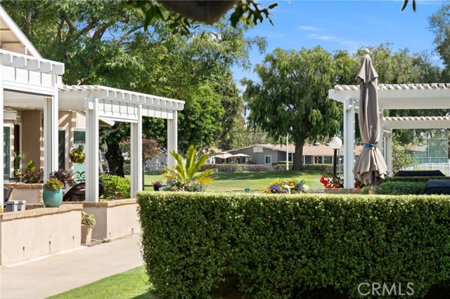 Detail Gallery Image 2 of 19 For 1740 Sunningdale Rd 16b,  Seal Beach,  CA 90740 - 2 Beds | 1 Baths