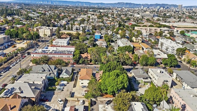 Detail Gallery Image 8 of 9 For 2104 Park Grove, Los Angeles,  CA 90007 - – Beds | – Baths