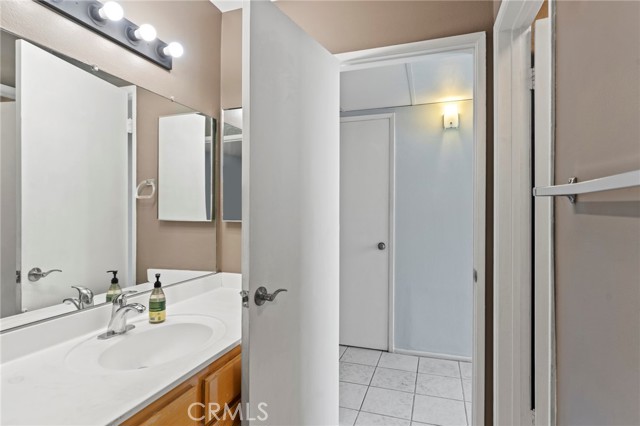 Detail Gallery Image 25 of 28 For 5412 Lindley Ave #108,  Encino,  CA 91316 - 3 Beds | 2 Baths