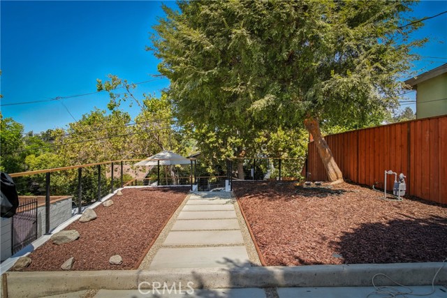 Detail Gallery Image 2 of 31 For 6150 Strickland Ave, Los Angeles,  CA 90042 - 3 Beds | 2 Baths