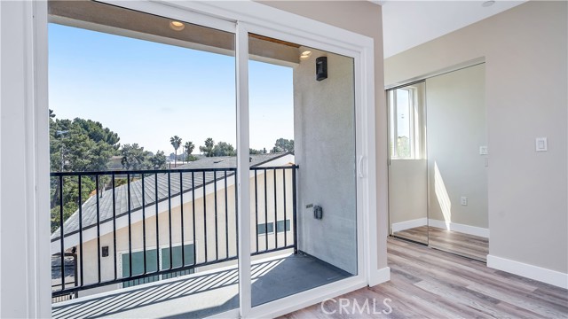 Detail Gallery Image 25 of 34 For 1031 1/2 N Cummings St, Los Angeles,  CA 90033 - 4 Beds | 4 Baths