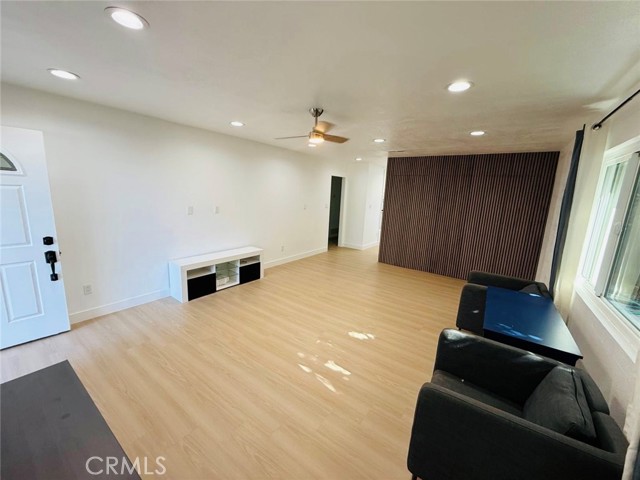 Detail Gallery Image 8 of 44 For 3502 W Flower Ave, Fullerton,  CA 92833 - 3 Beds | 2 Baths