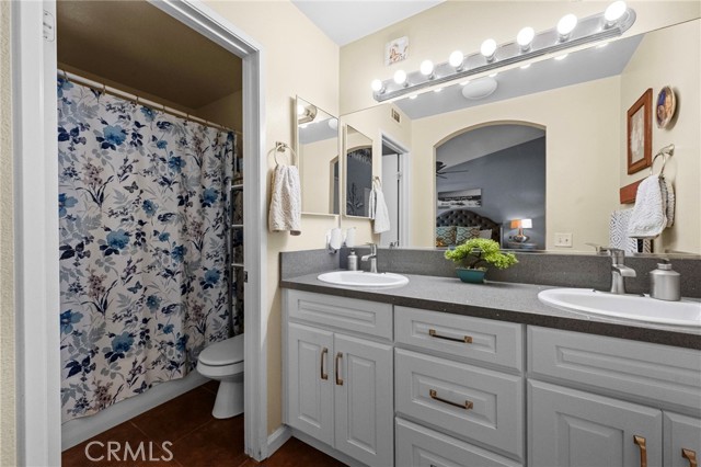 Detail Gallery Image 23 of 55 For 15070 Spring, Fontana,  CA 92335 - 5 Beds | 2 Baths