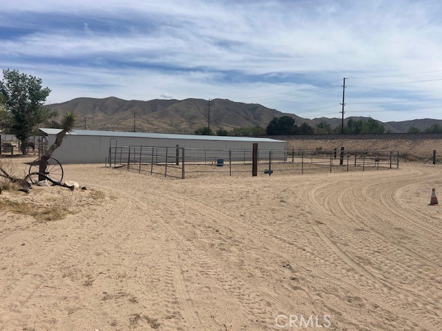 19821 Danielle Way, Apple Valley CA: https://media.crmls.org/medias/80538aa3-33c4-47d6-96e1-4ef224282100.jpg