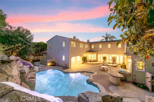 Detail Gallery Image 4 of 74 For 3 Seabluff, Newport Beach,  CA 92660 - 5 Beds | 5/1 Baths