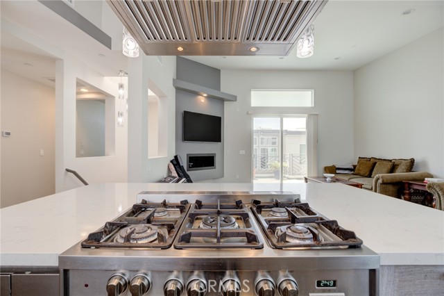 2520 Nelson Avenue, Redondo Beach, California 90278, 4 Bedrooms Bedrooms, ,3 BathroomsBathrooms,Residential,Sold,Nelson,PV21155781