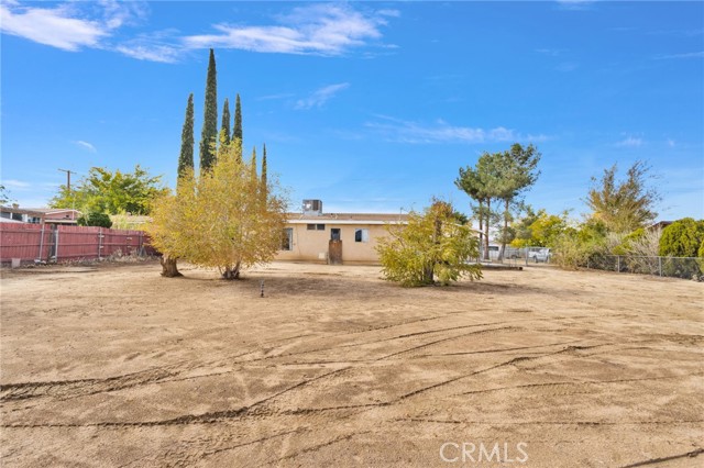 Detail Gallery Image 25 of 25 For 11121 Oakwood, Hesperia,  CA 92345 - 2 Beds | 1 Baths