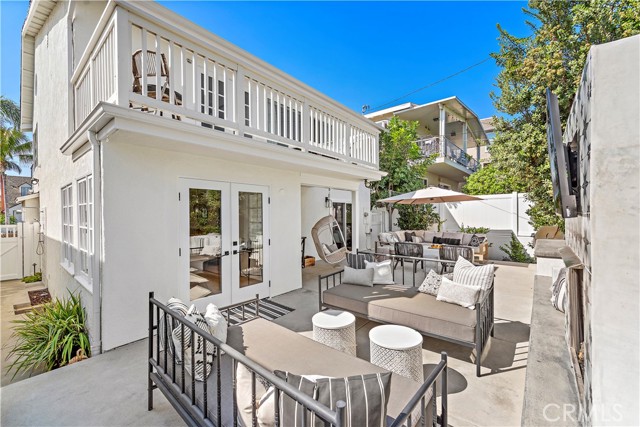 Additional view of backyard.