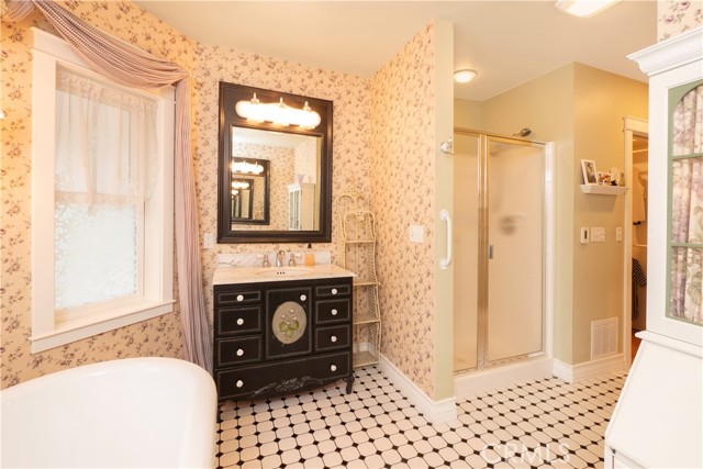 Detail Gallery Image 30 of 75 For 42425 Bear Loop, Big Bear Lake,  CA 92314 - 3 Beds | 3/1 Baths