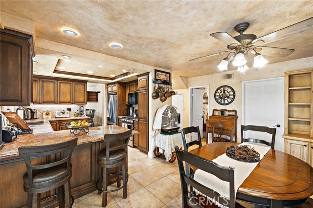 32042 Pleasant Glen Road, Rancho Santa Margarita CA: https://media.crmls.org/medias/8056aa3a-50d7-4b97-a1e6-ccb51ed62be2.jpg