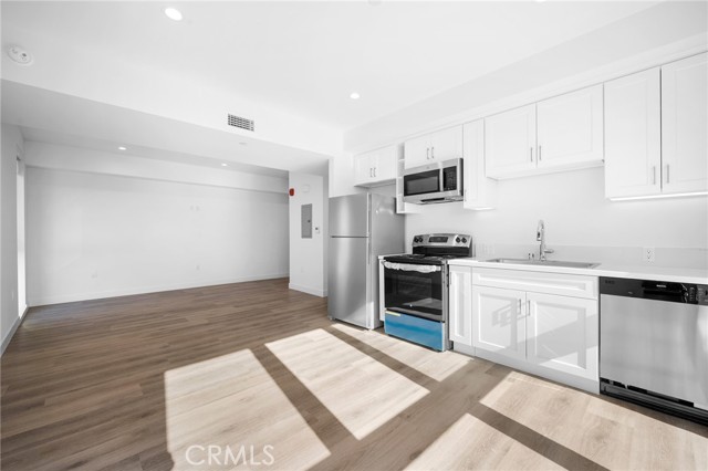 Detail Gallery Image 10 of 19 For 10657 Moorpark St #401,  North Hollywood,  CA 91602 - 1 Beds | 1 Baths