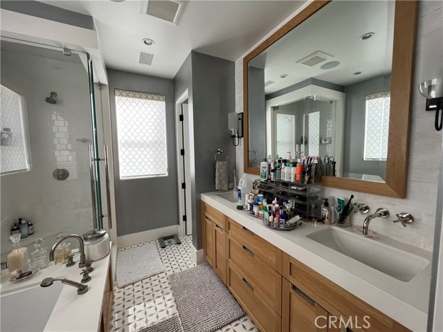 8057694c 336f 4459 8de3 Cdfa4f558aaa