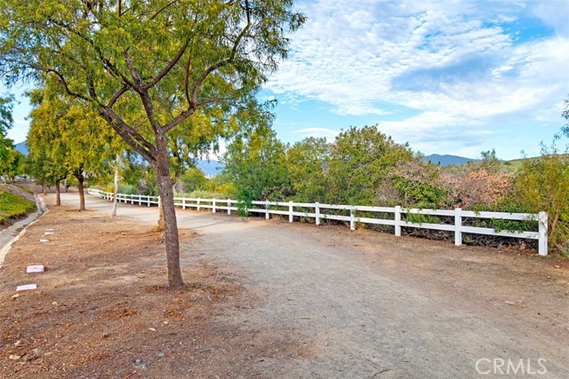 14 Conchito, Rancho Santa Margarita CA: https://media.crmls.org/medias/80578ee3-93dc-438a-95e7-972405ba1d7c.jpg
