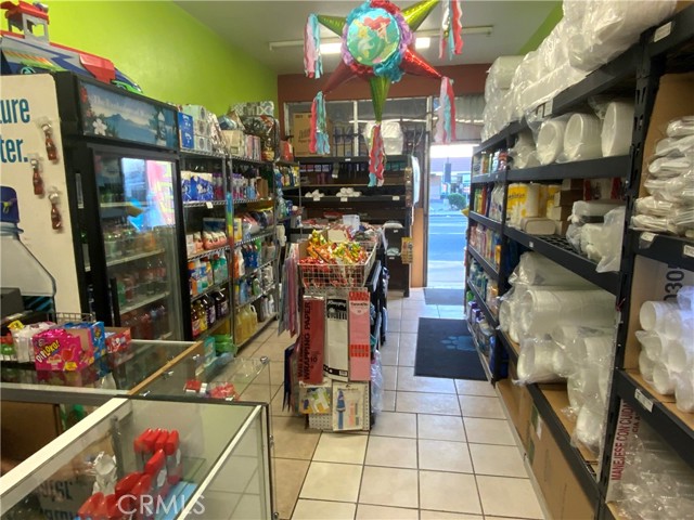 214 W Highland Avenue, San Bernardino, California 92405, ,Commercial Sale,For Sale,214 W Highland Avenue,CRIV24032678