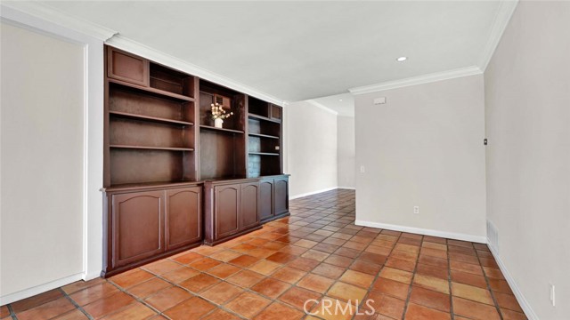Detail Gallery Image 11 of 75 For 17452 Mayor Ln, Huntington Beach,  CA 92647 - 3 Beds | 2 Baths
