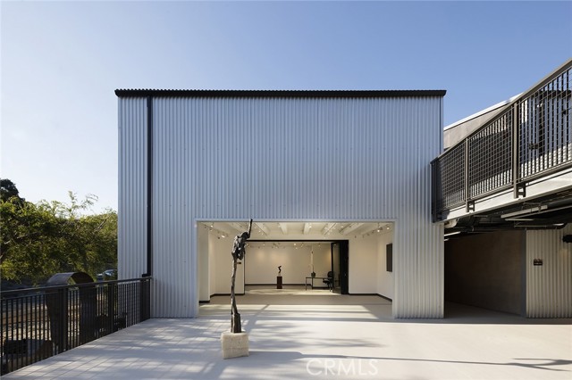 Communal work deck