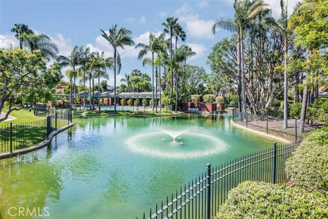 32 Malaga Place, Manhattan Beach, California 90266, 2 Bedrooms Bedrooms, ,1 BathroomBathrooms,Residential,Sold,Malaga,SB17034597