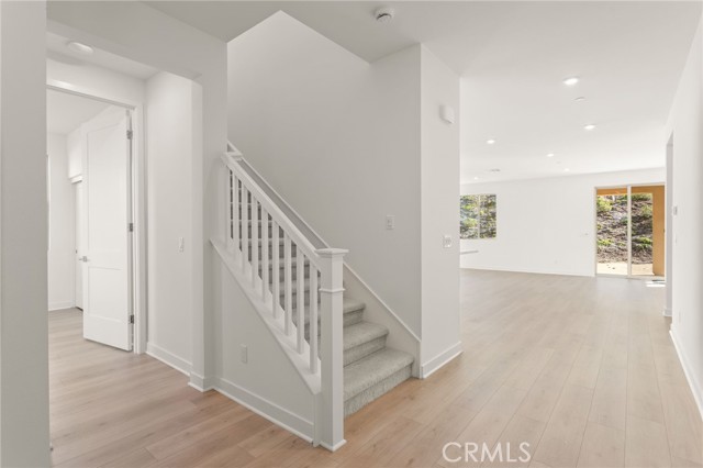 2004 Saguaro Glen, Escondido CA: https://media.crmls.org/medias/8058b609-ca3f-483b-98d2-5e746e3994fa.jpg