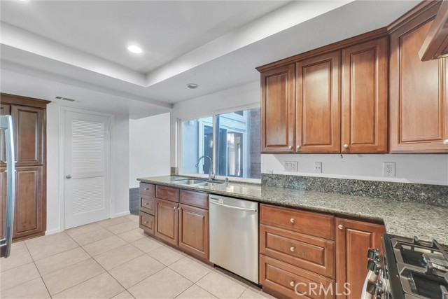 Detail Gallery Image 6 of 33 For 18712 Paseo Cortez, Irvine,  CA 92603 - 4 Beds | 2/1 Baths