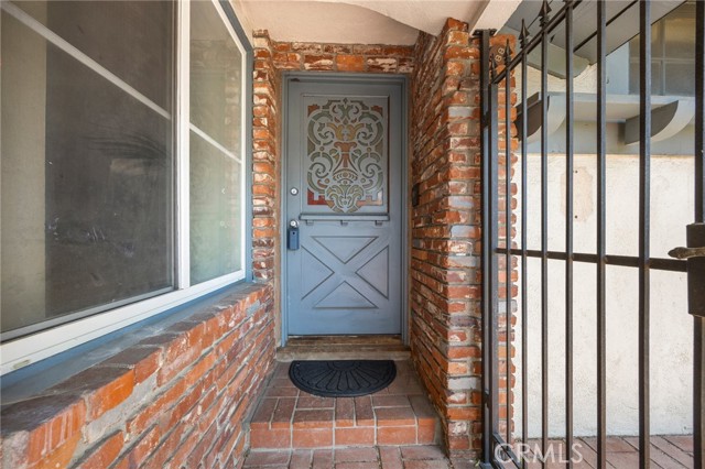 12210 Groveland Avenue, Whittier CA: https://media.crmls.org/medias/8059aa6b-db2a-43ef-a79e-4c0ee7c6936c.jpg
