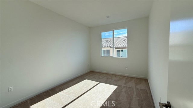 Detail Gallery Image 8 of 10 For 1090 Foothill Boulevard, Claremont,  CA 91711 - 4 Beds | 2/2 Baths