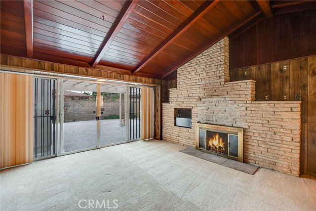 Fireplace not tested by Seller or Agent. Fire image is photo-shopped for illustrative purposes only.