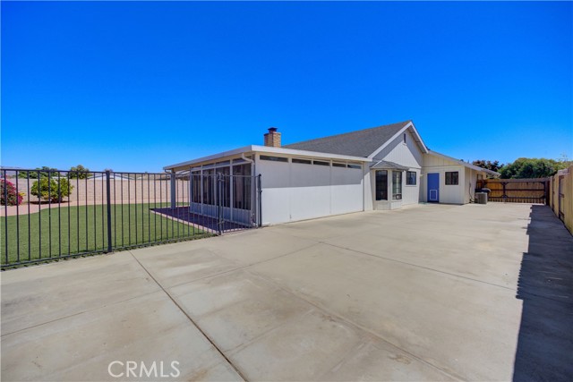 1629 Hillsboro Drive, Santa Maria CA: https://media.crmls.org/medias/805c43f6-8e47-4184-92b5-a2e92379e494.jpg
