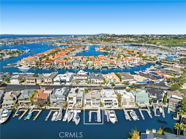 Detail Gallery Image 1 of 29 For 506 Harbor Island Dr, Newport Beach,  CA 92660 - 3 Beds | 3/2 Baths