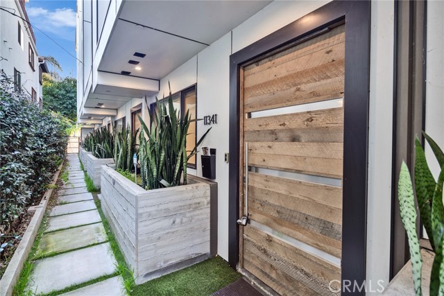 Detail Gallery Image 27 of 27 For 11341 Pearl St, Los Angeles,  CA 90064 - 4 Beds | 4/1 Baths