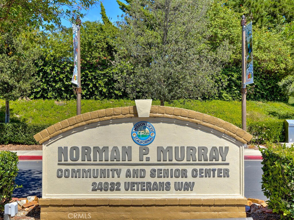 https://media.crmls.org/medias/805db172-302a-49fd-9a8e-81ec53ad1121.jpg?preset=X-Large