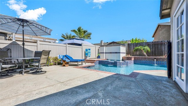 Detail Gallery Image 38 of 75 For 17452 Mayor Ln, Huntington Beach,  CA 92647 - 3 Beds | 2 Baths