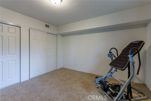 Detail Gallery Image 40 of 46 For 453 Davos, Crestline,  CA 92325 - 5 Beds | 2/1 Baths