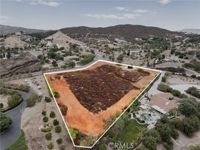 20405 Kyle Court, Murrieta CA: https://media.crmls.org/medias/80603d38-9301-48f1-8d08-fe796e39c5f9.jpg