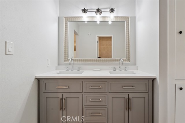 Detail Gallery Image 22 of 41 For 23391 Park Sorrento #63,  Calabasas,  CA 91302 - 3 Beds | 2 Baths