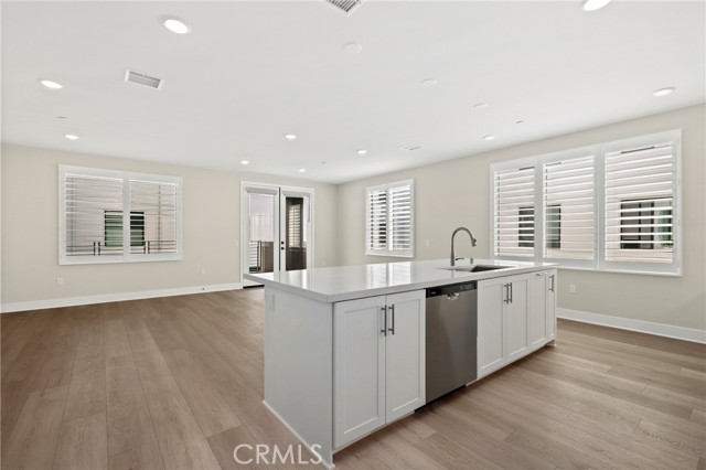 Detail Gallery Image 10 of 38 For 16175 Dawn Way #202,  Tustin,  CA 92782 - 2 Beds | 2 Baths