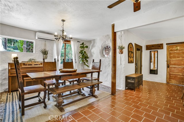 Detail Gallery Image 19 of 33 For 110 Box Canyon, Canoga Park,  CA 91304 - 3 Beds | 2/1 Baths