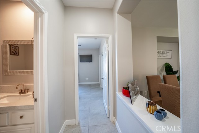 Detail Gallery Image 47 of 71 For 18296 Hollowtree Ln, Riverside,  CA 92504 - 5 Beds | 3/1 Baths