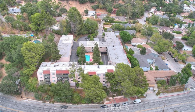 Detail Gallery Image 20 of 21 For 2940 N Verdugo Rd #409,  Glendale,  CA 91208 - 2 Beds | 2 Baths