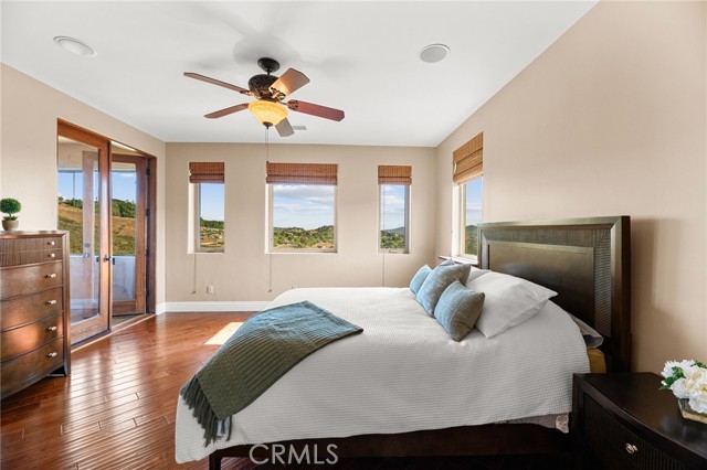 37654 Calle De Lobo, Murrieta CA: https://media.crmls.org/medias/80628f9d-cfcc-4e6c-a92d-ceb9ff56adad.jpg