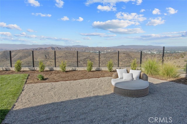 27751 Reel Lane, Stevenson Ranch CA: https://media.crmls.org/medias/8064d696-e831-4940-9d8a-cd1d5ea84bfd.jpg