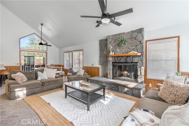 43144 Moonridge Road, Big Bear Lake CA: https://media.crmls.org/medias/8064f0c9-c51c-4424-8256-67a200d8c9f5.jpg