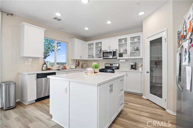 13002 Woodhill st, Victorville CA: https://media.crmls.org/medias/8064fd01-8698-429c-8abc-78543d0ab7fe.jpg
