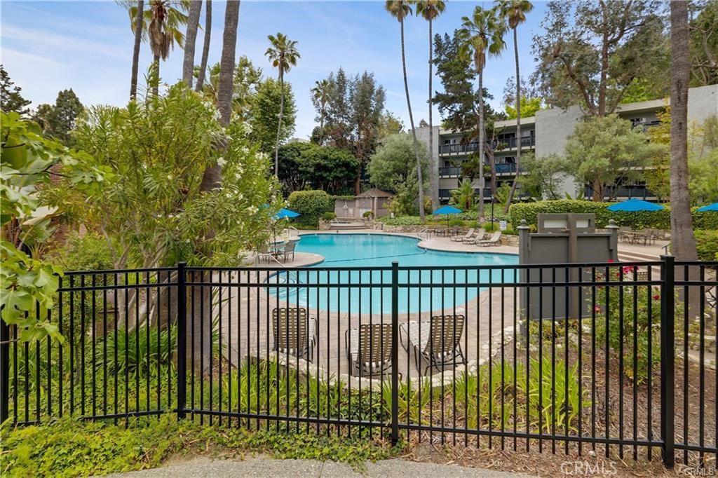 36. 3605 W Hidden Lane #309 Rolling Hills Estates, CA 90274