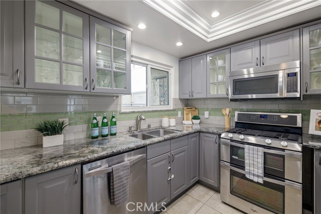 2512 Mathews Avenue, Redondo Beach, California 90278, 3 Bedrooms Bedrooms, ,2 BathroomsBathrooms,Residential,Sold,Mathews,SB23020351