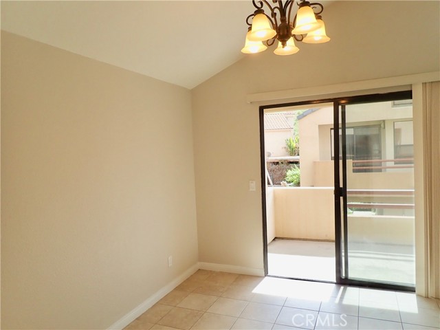 4275 Las Virgenes Road, Calabasas CA: https://media.crmls.org/medias/80668d3e-0598-46ed-b5ab-09a97fa9e513.jpg