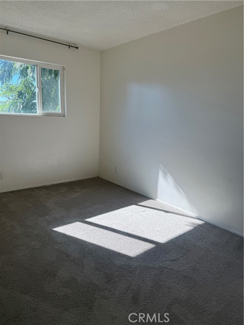 Detail Gallery Image 10 of 12 For 1953 N Parish #C,  Burbank,  CA 91504 - 2 Beds | 1/1 Baths