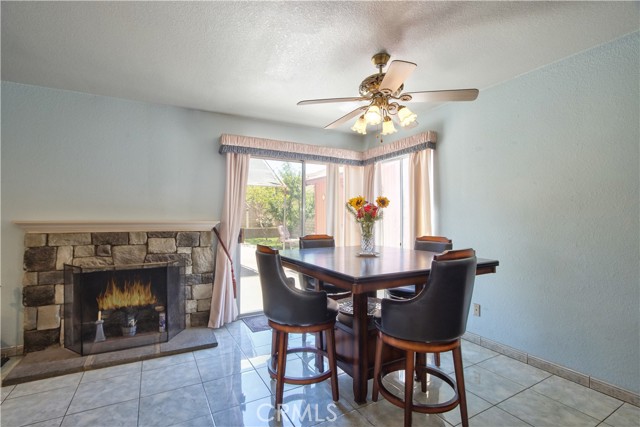 Image 8 of 39 For 12914 Coralberry St.