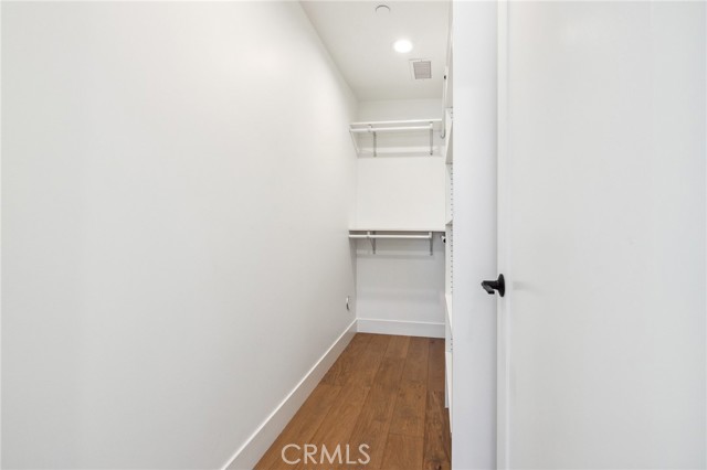 6521 Homewood Avenue, Los Angeles CA: https://media.crmls.org/medias/8067711f-c4ad-4460-9cba-a8ecd826e4d3.jpg